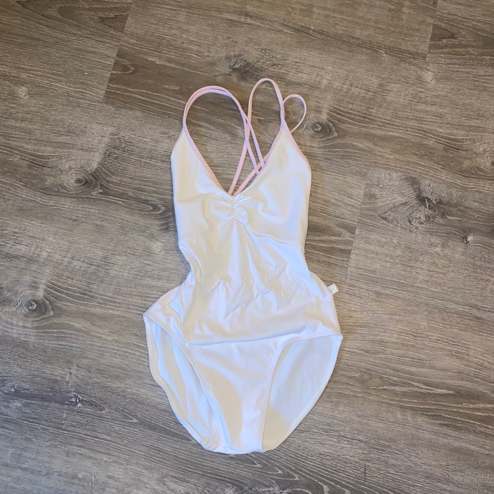 Class in white and pink leo